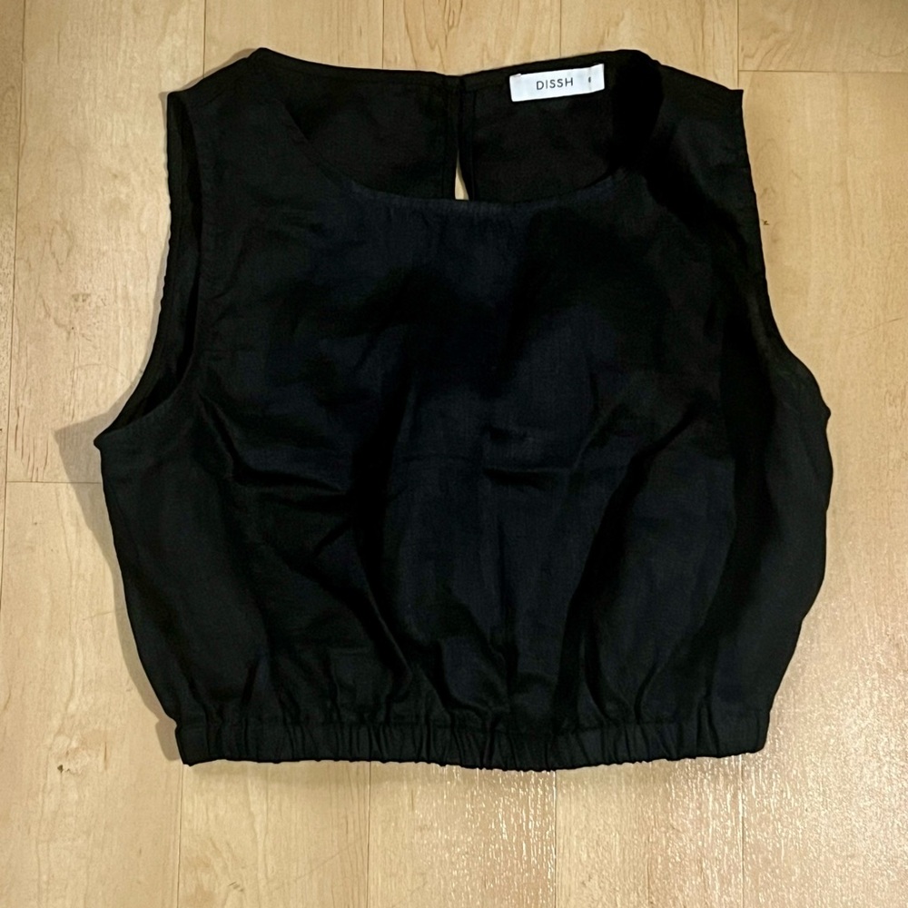 DISSH linen black crop top